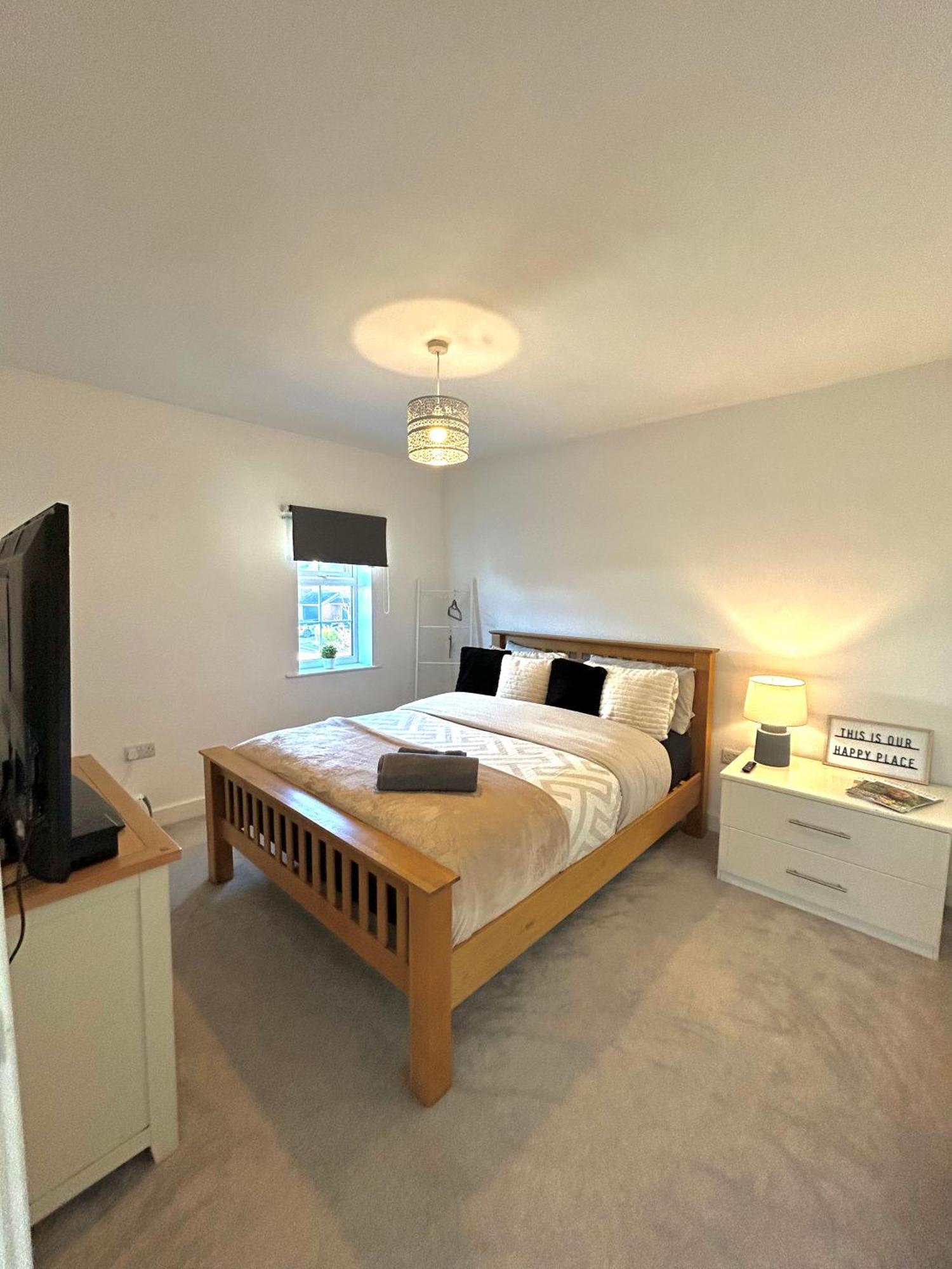 Luxury Countryside Stay - Waters Upton, Телфорд Экстерьер фото